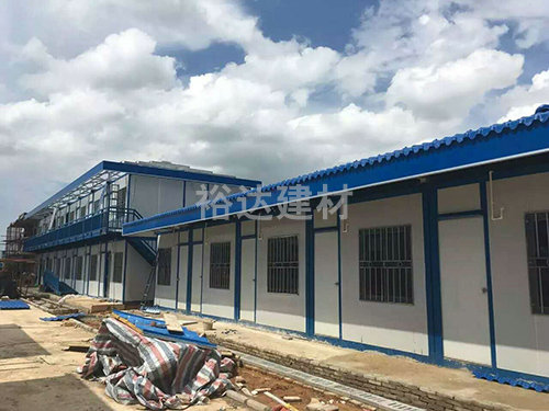 活动板房屋面